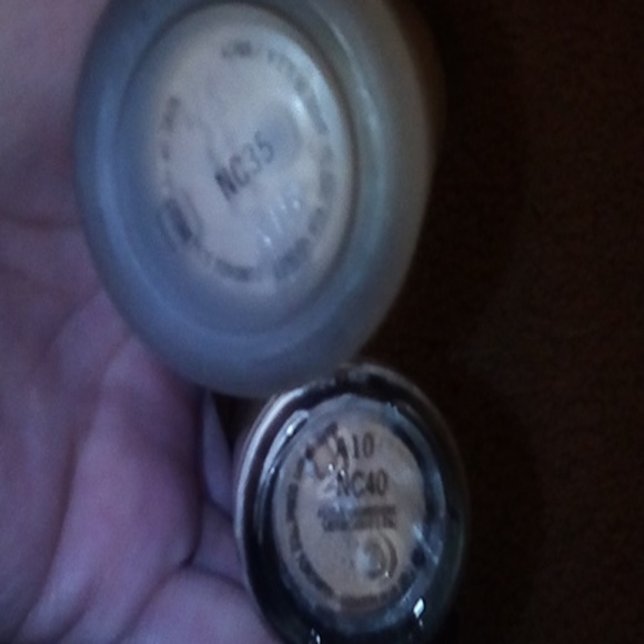 Mac foundation - Picture 4 of 4